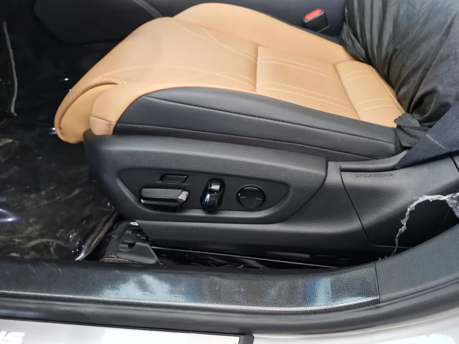 2025 Lexus ES 300 BH Hybrid Plus 