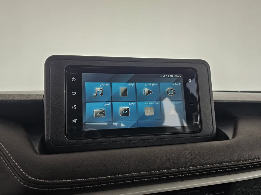 2023 Toyota Yaris  Y 