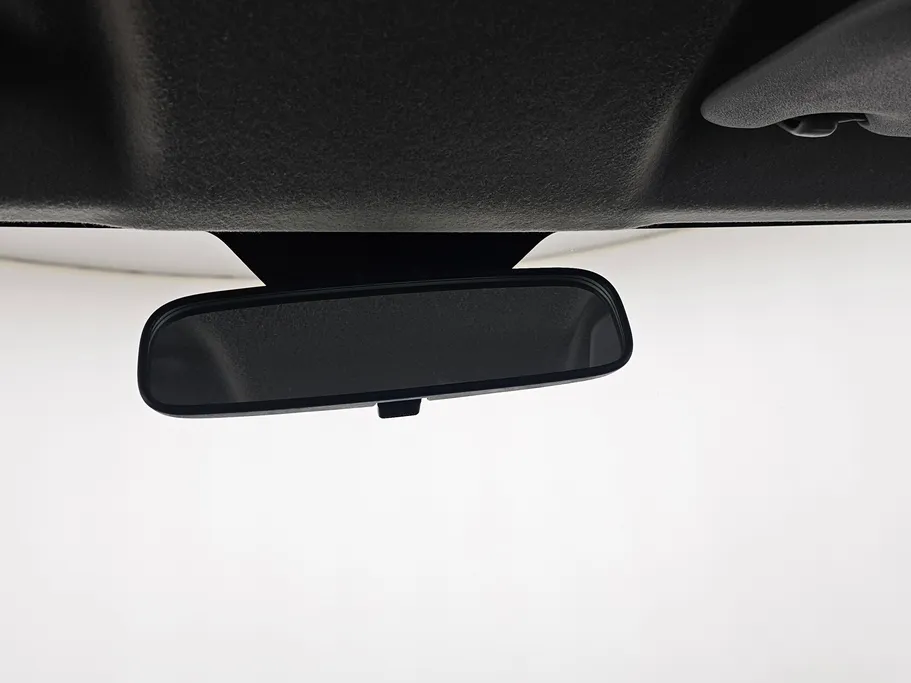 2023 Toyota Yaris  Y 