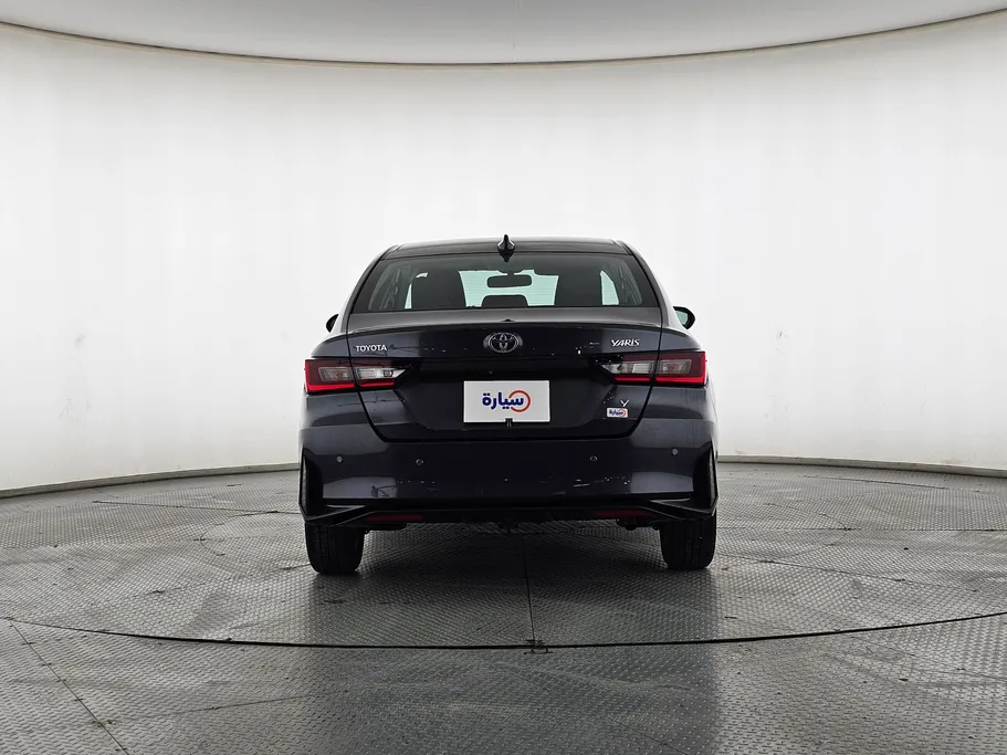 2023 Toyota Yaris  Y 