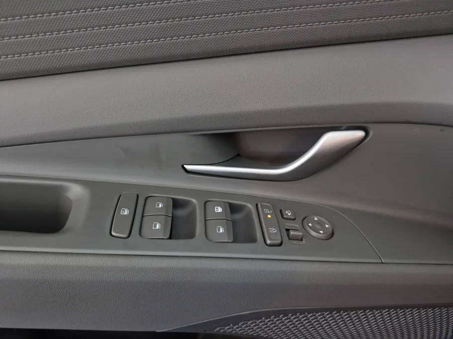 2026 Hyundai Elantra Comfort 