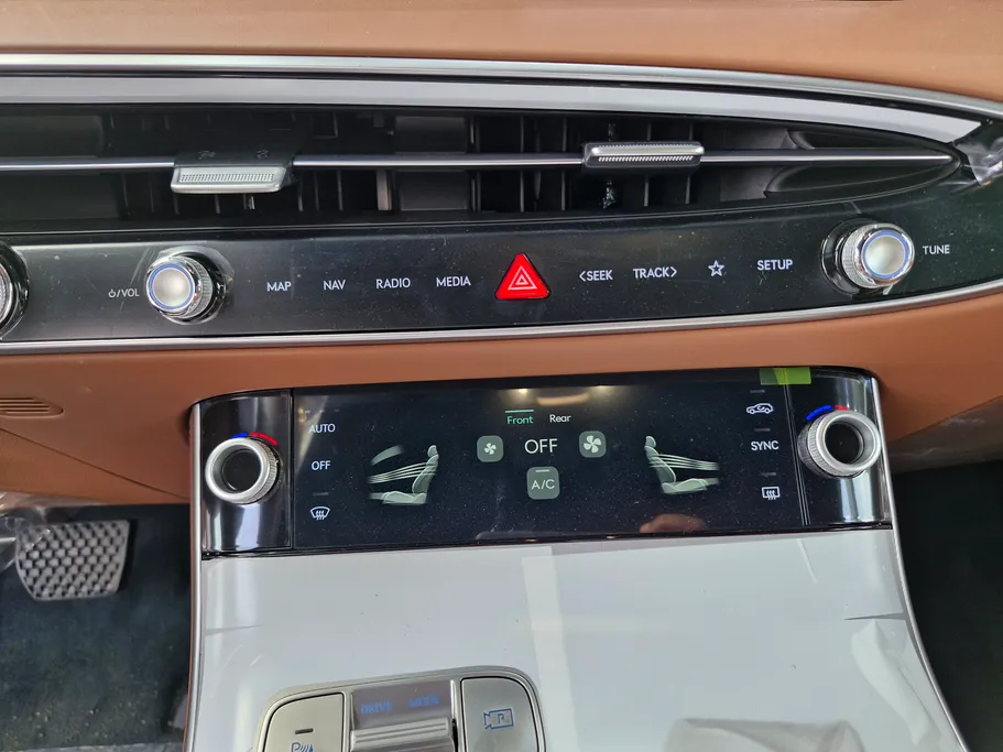 جينيسيس GV70 بريستيج 2026 