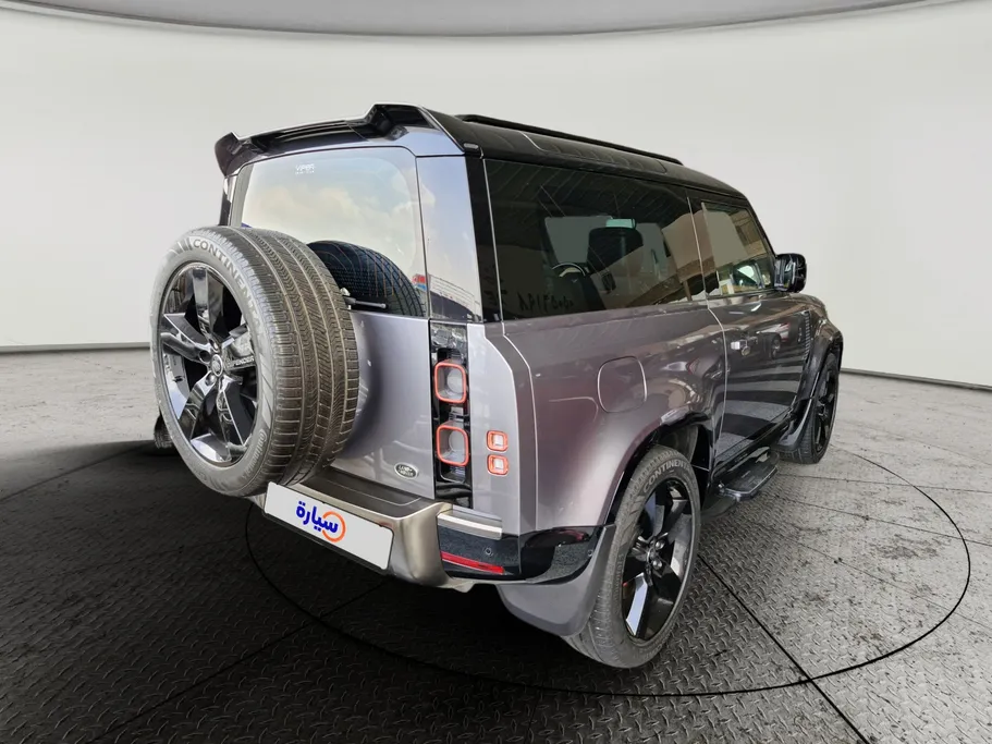 لاند روفر ديفندر 90X 2022 