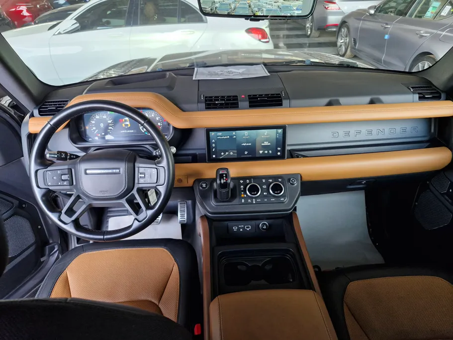 لاند روفر ديفندر 90X 2022 