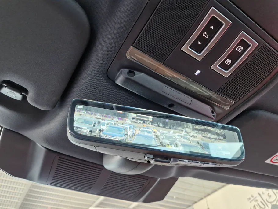 لاند روفر ديفندر 90X 2022 