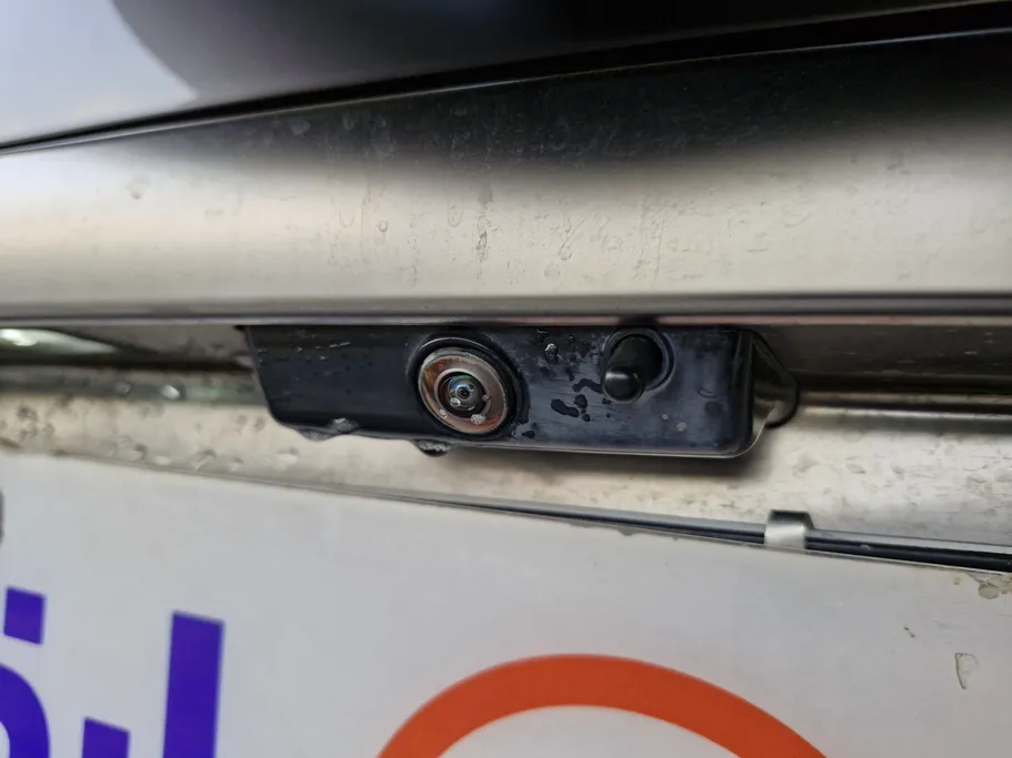 لاند روفر ديفندر 90X 2022 