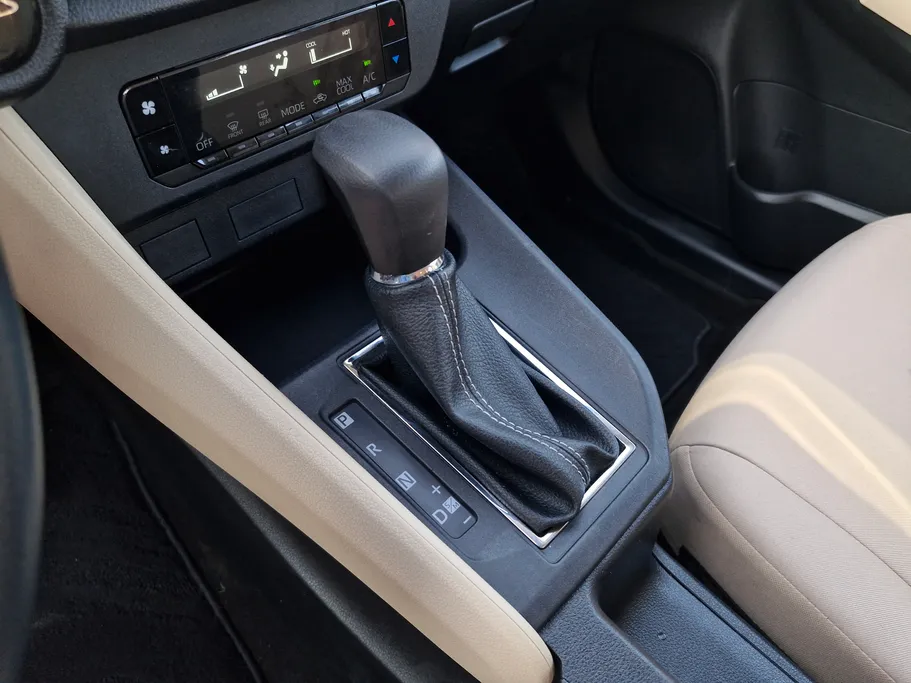 2024 Toyota Yaris  Y 