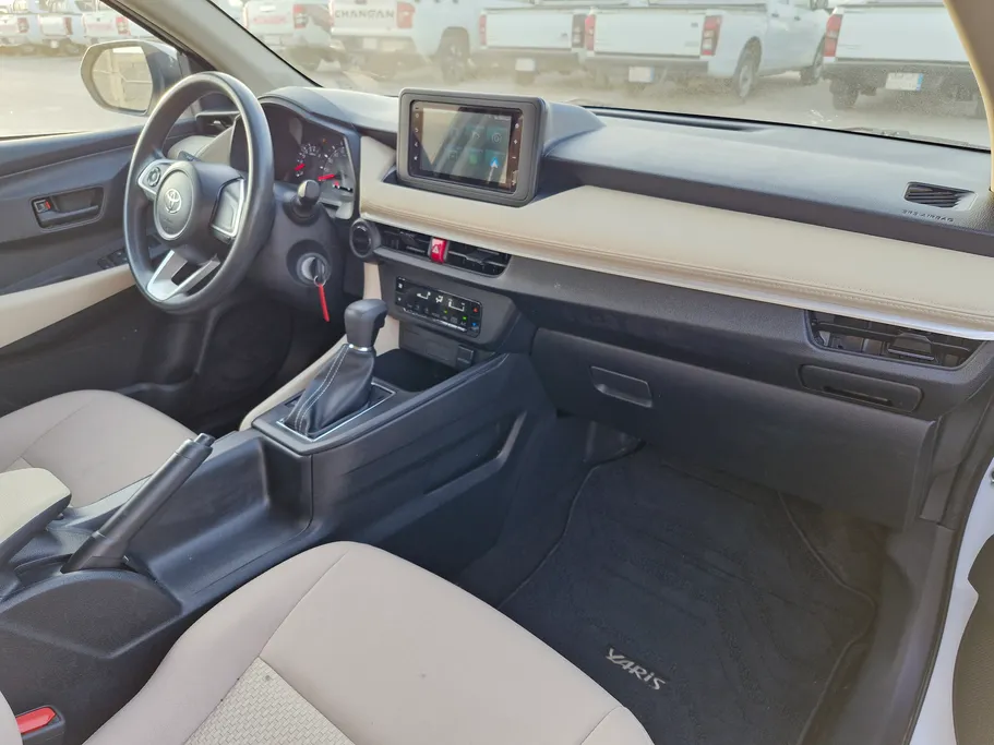 2024 Toyota Yaris  Y 