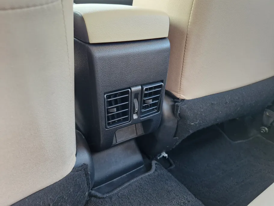 2024 Toyota Yaris  Y 