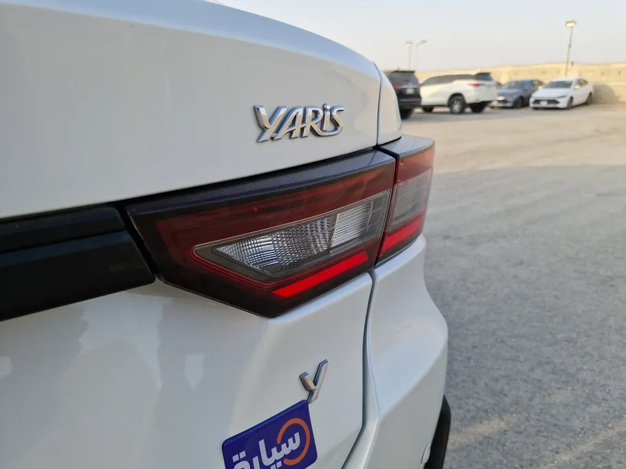 2024 Toyota Yaris  Y 