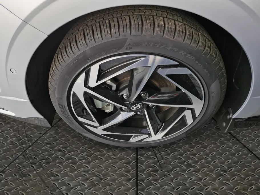 2025 Hyundai Sonata PREMIUM 