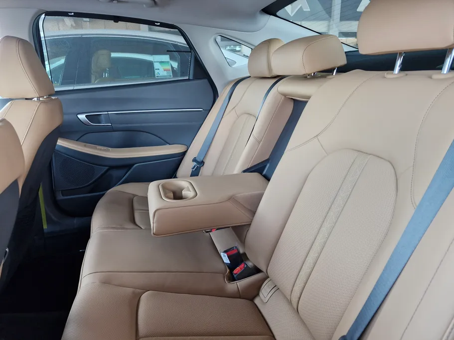 2025 Hyundai Sonata PREMIUM 