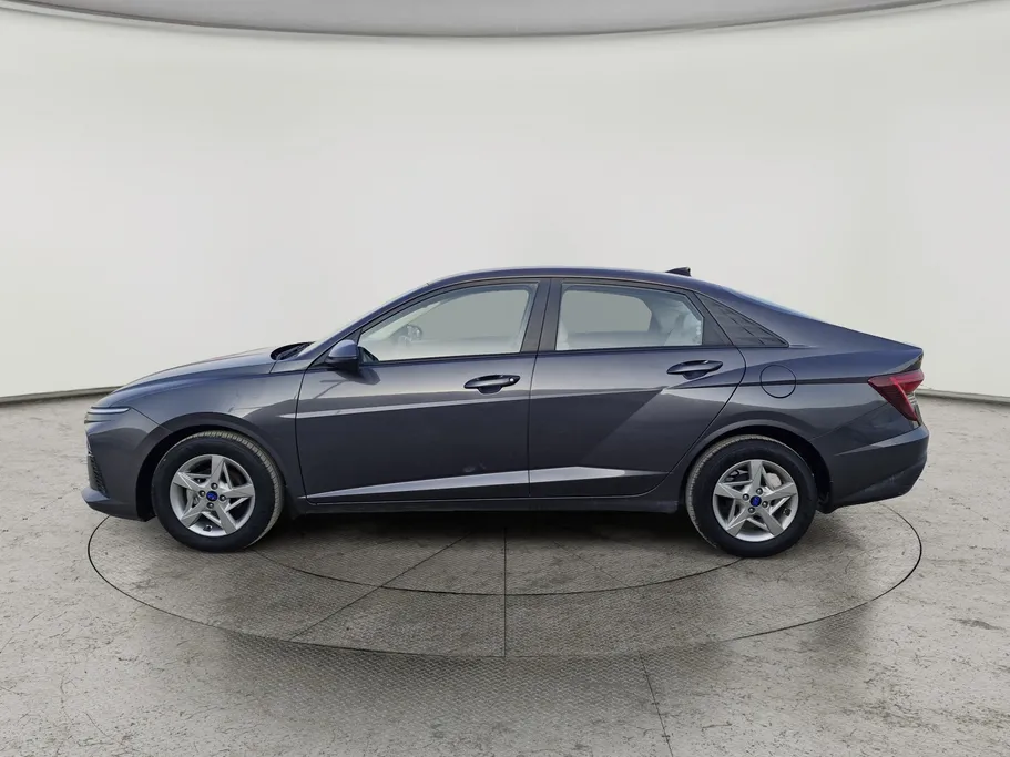 2024 هيونداي Accent فلييت 