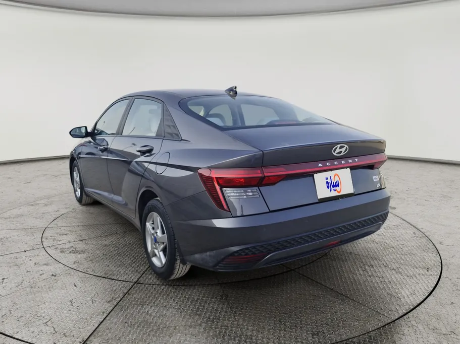 2024 هيونداي Accent فلييت 