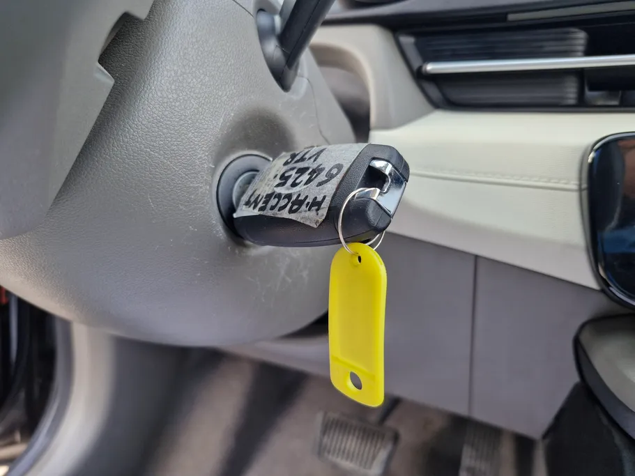 2024 هيونداي Accent فلييت 