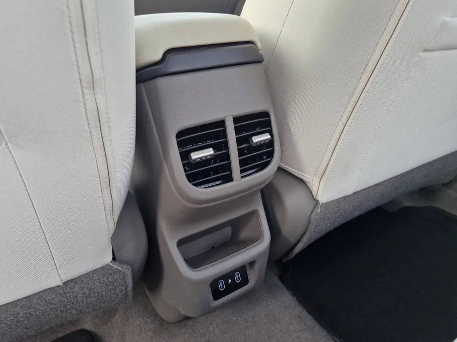 2024 هيونداي Accent فلييت 