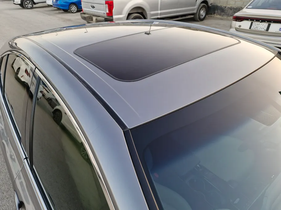 تويوتا كامري LE 2025 