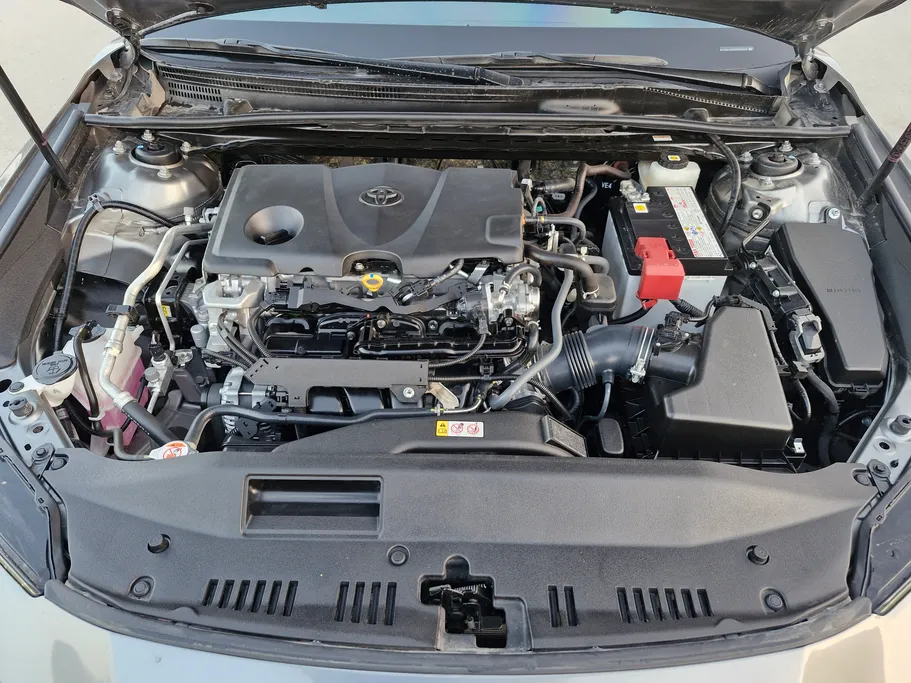 تويوتا كامري LE 2025 