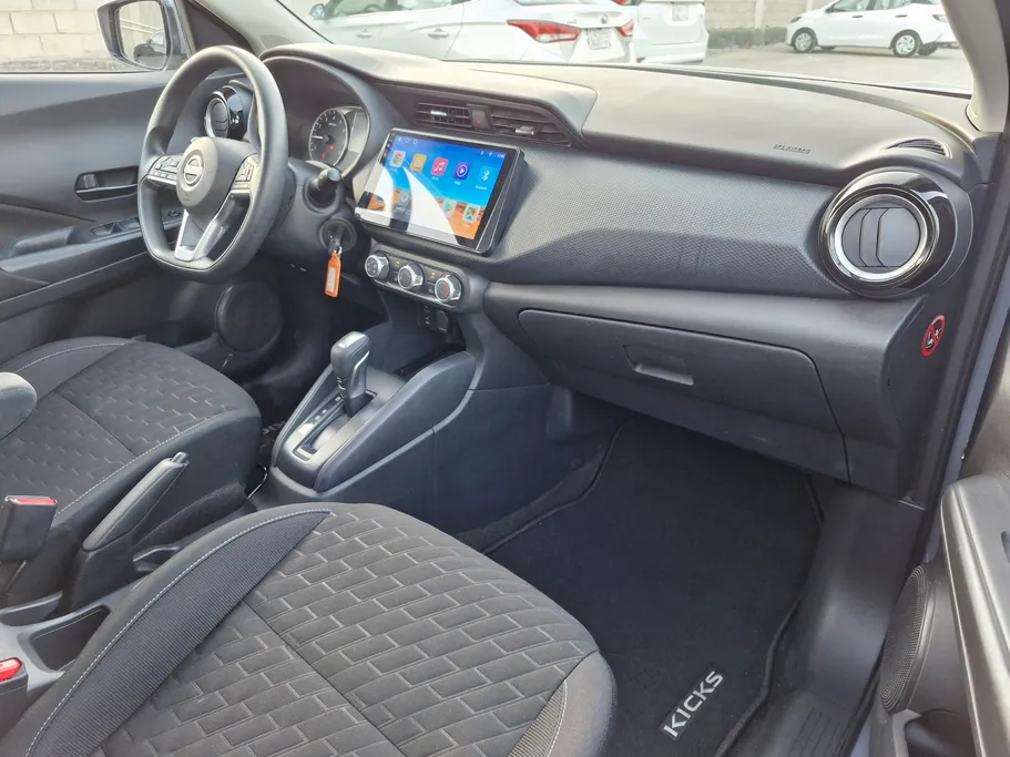 2024 Nissan Kicks S 
