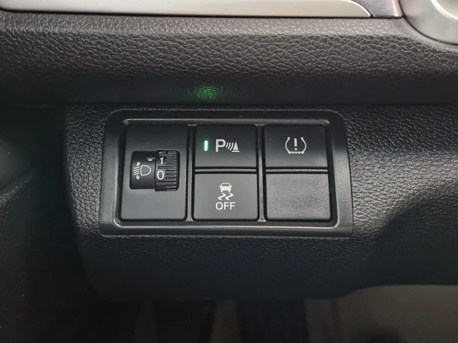 هوندا سيفيك LX 2018 