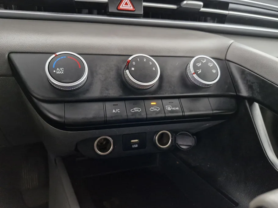 2022 Hyundai Elantra Fleet 