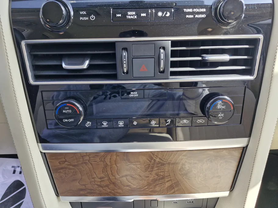 2023 Nissan Patrol SE 