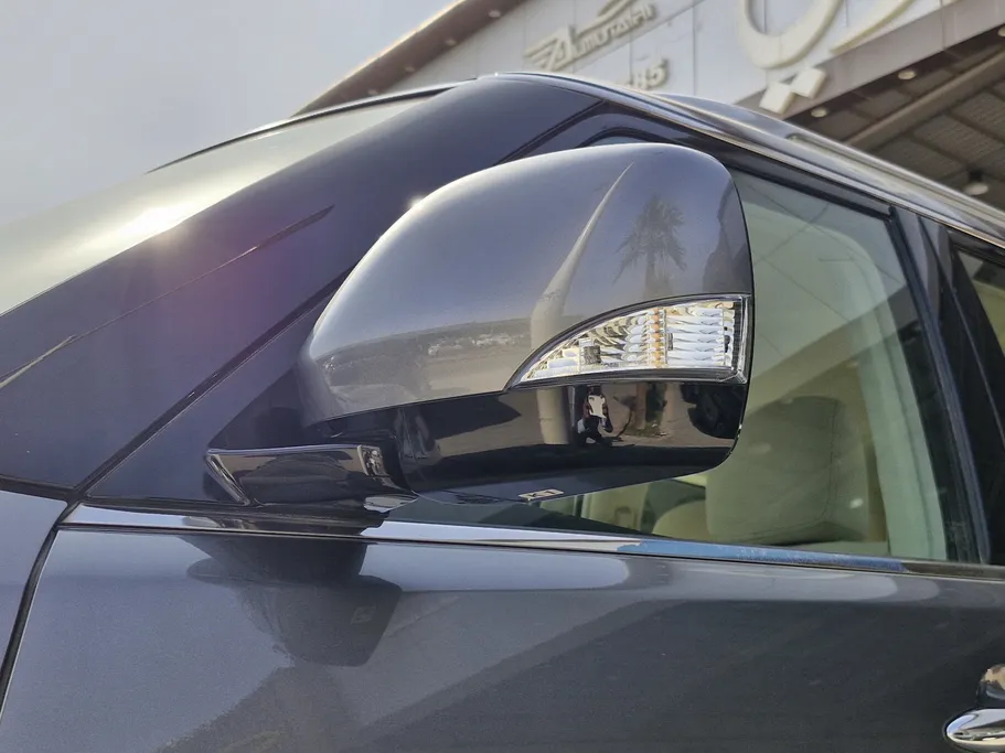 2023 Nissan Patrol SE 