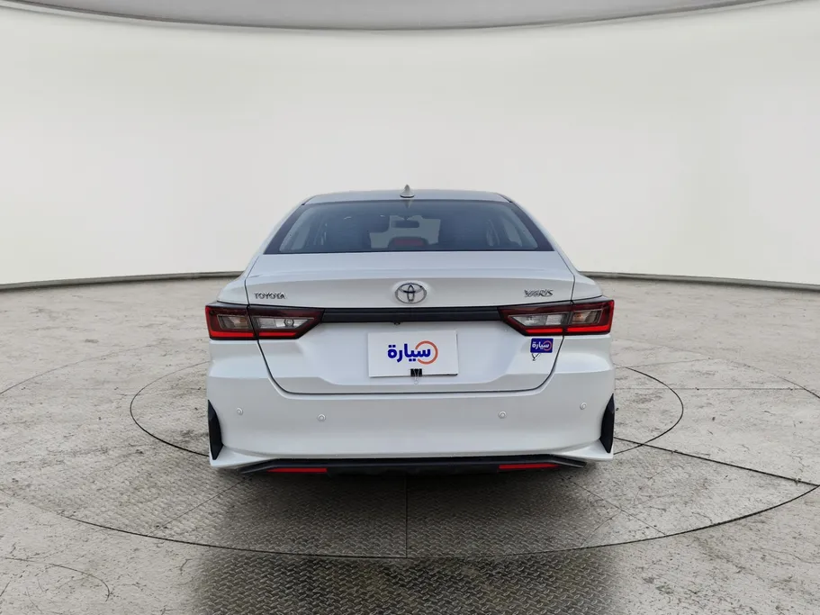 2023 Toyota Yaris  Y 