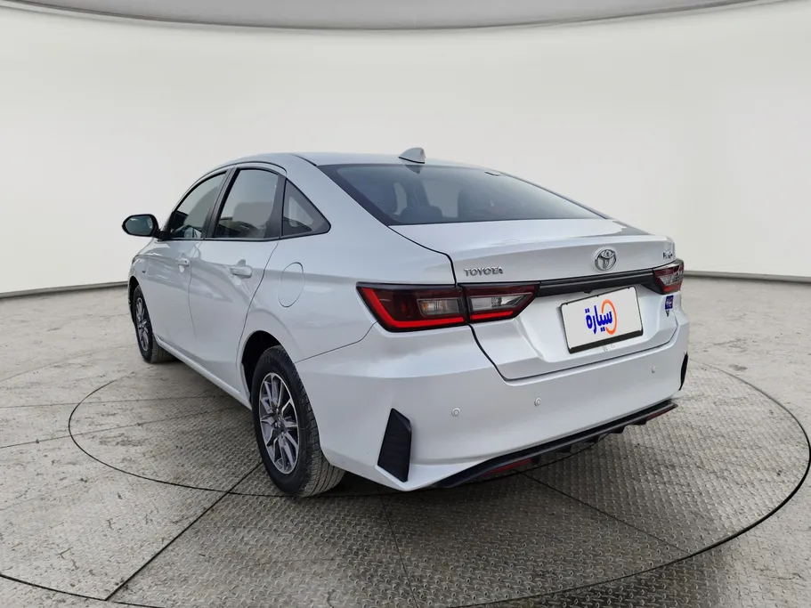 2023 Toyota Yaris  Y 