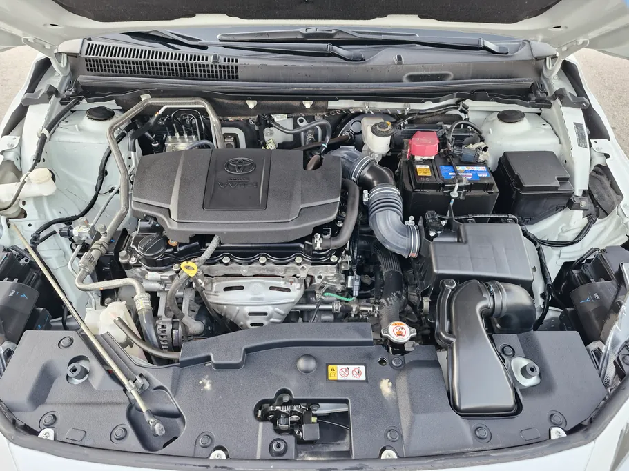 2023 Toyota Yaris  Y 