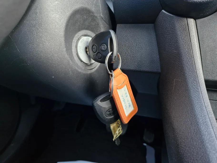 2023 Toyota Yaris  Y 