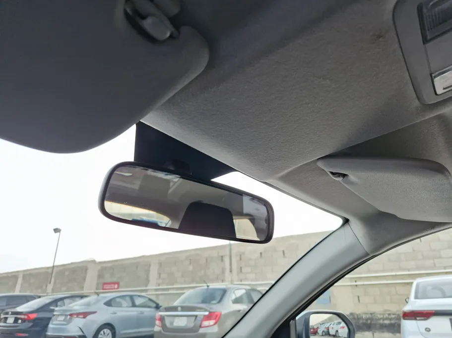 2023 Toyota Yaris  Y 