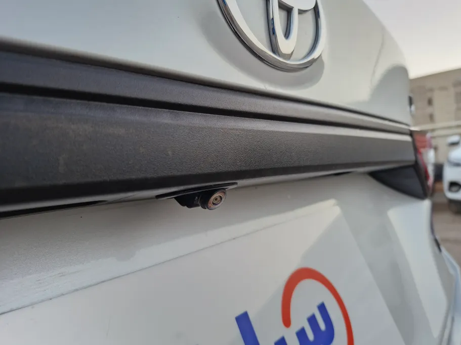 2023 Toyota Yaris  Y 