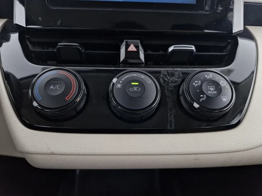 تويوتا كورولا XLI 2022 