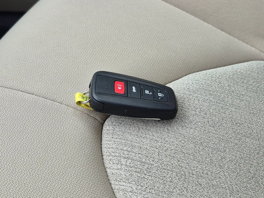 تويوتا كامري GLE HEV  2022 