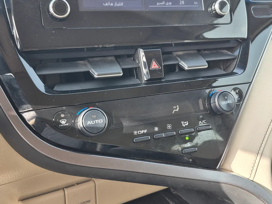 تويوتا كامري GLE HEV  2022 