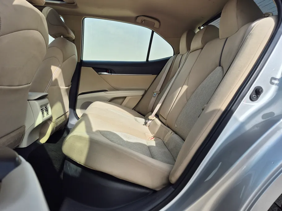 تويوتا كامري GLE HEV  2022 