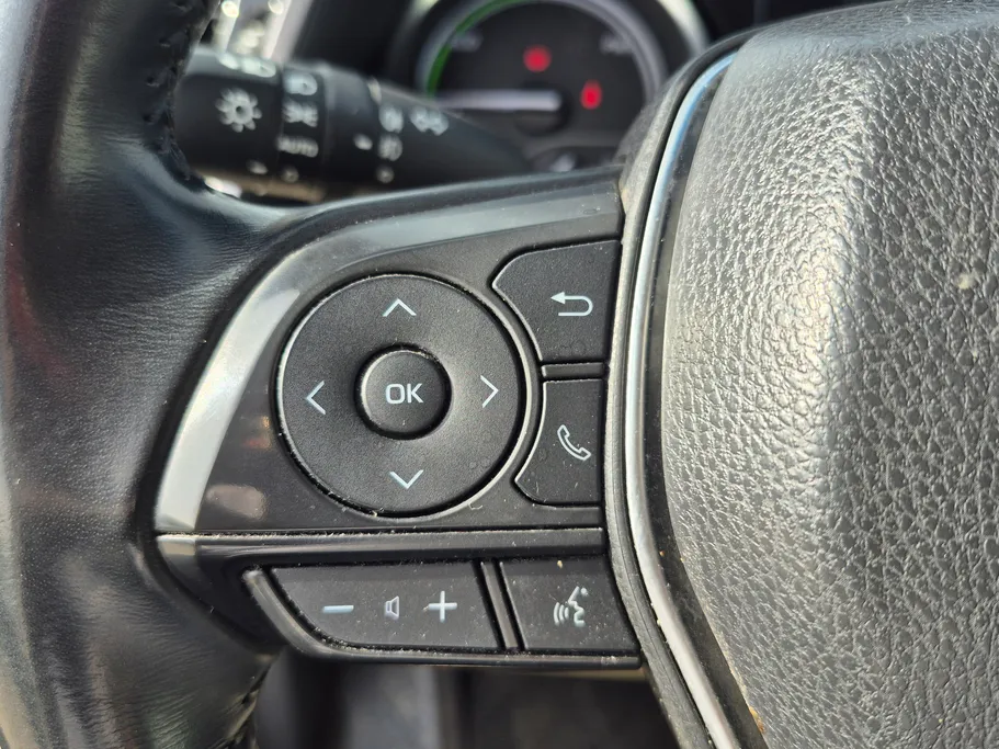 تويوتا كامري GLE HEV  2022 