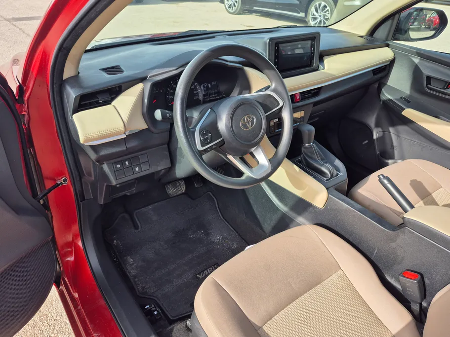 تويوتا يارس Y 2024 