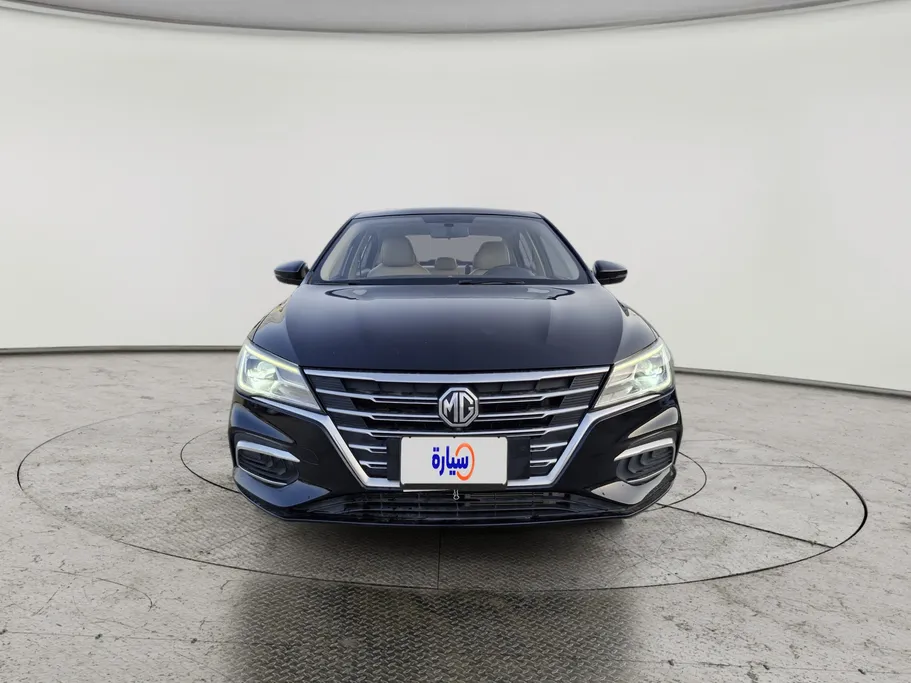 ام جي 5 LUX 2023 