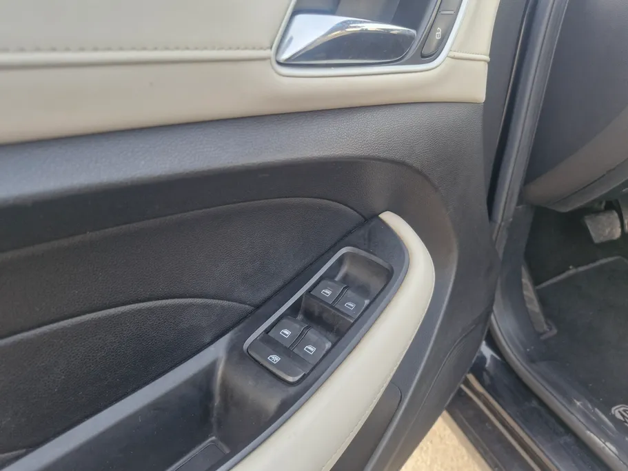 ام جي 5 LUX 2023 