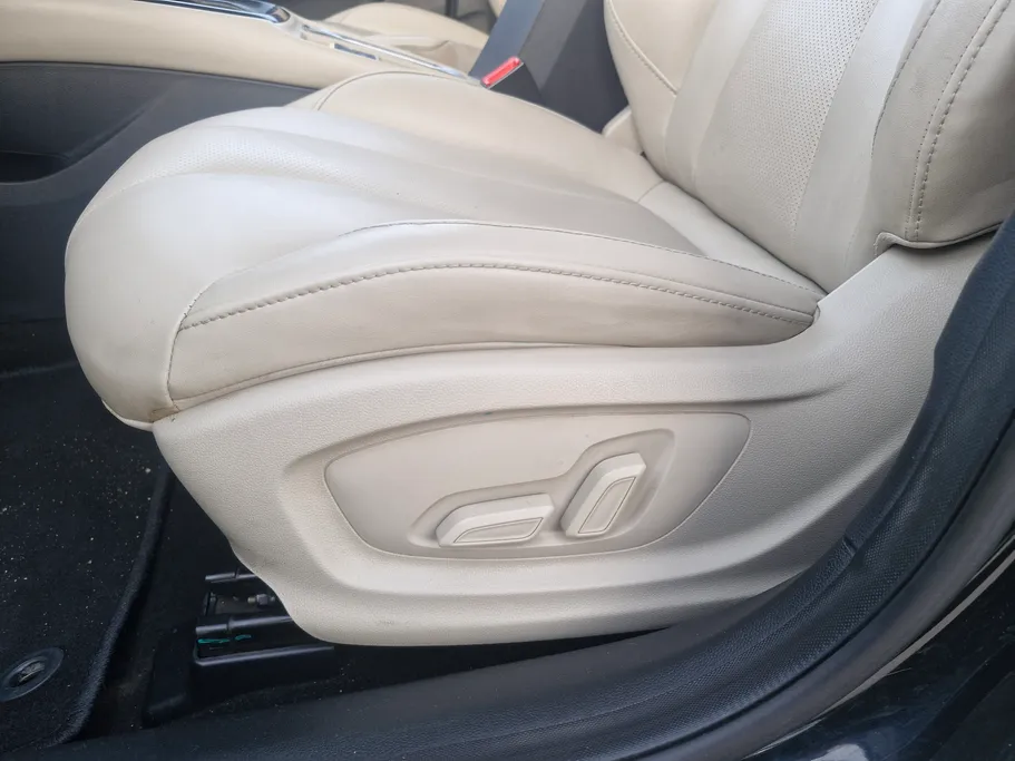 ام جي 5 LUX 2023 