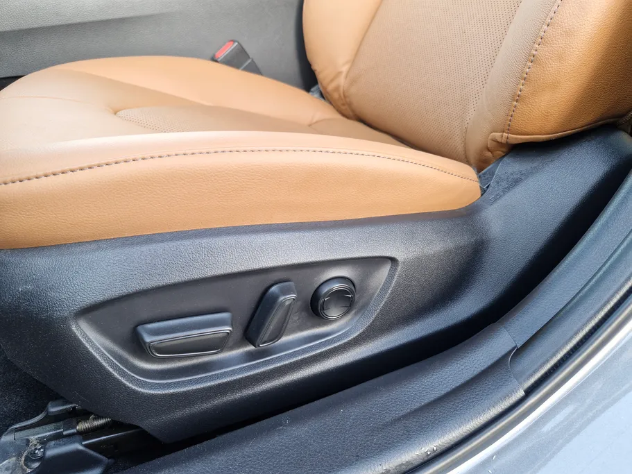 2024 Toyota Camry  GRANDE HEV 