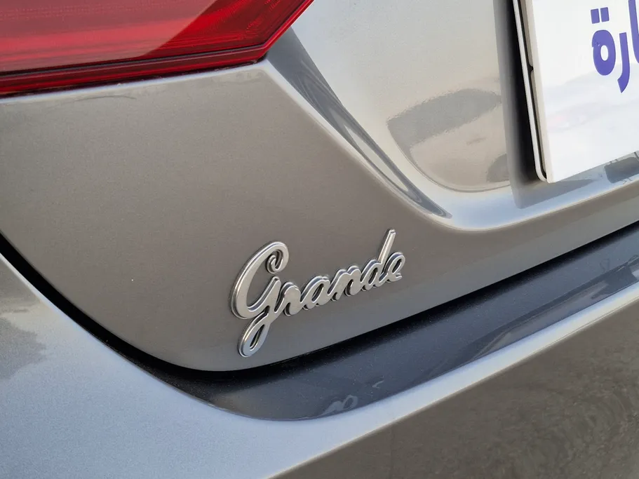 2024 Toyota Camry  GRANDE HEV 