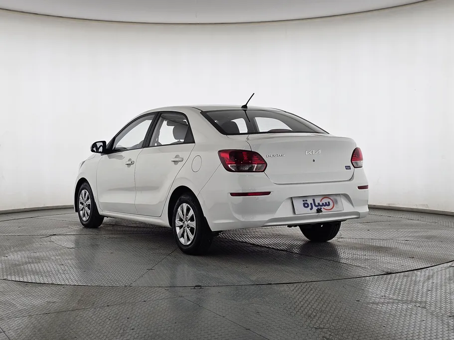 2022 Kia Pegas LX 