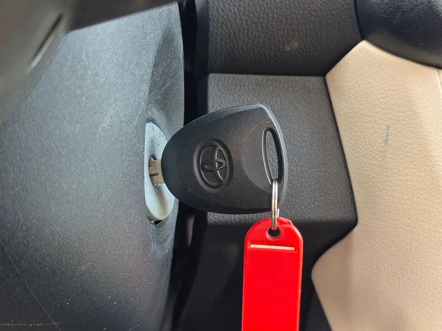 تويوتا يارس Y 2024 