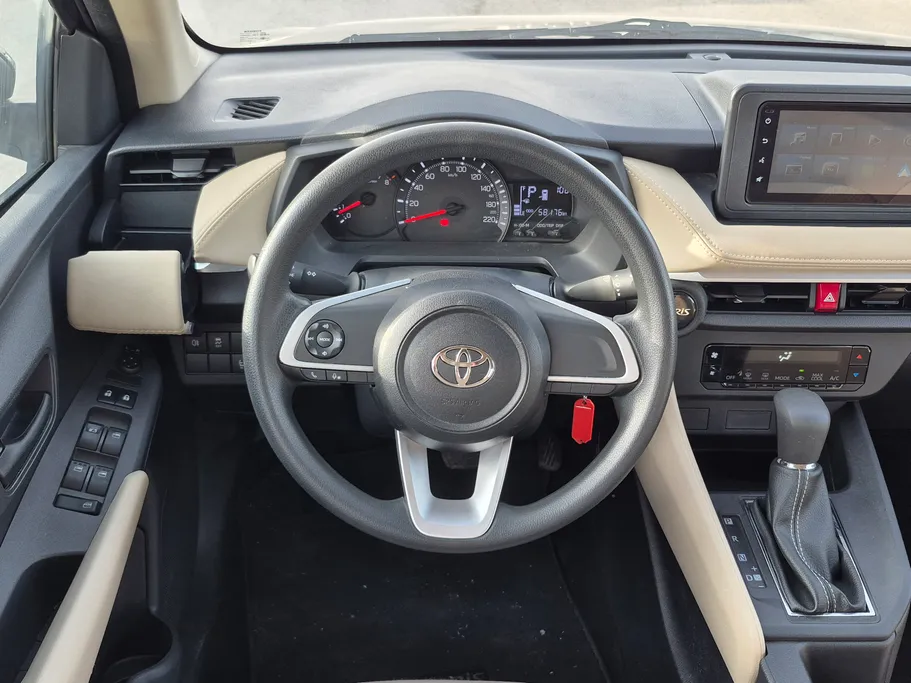 تويوتا يارس Y 2024 