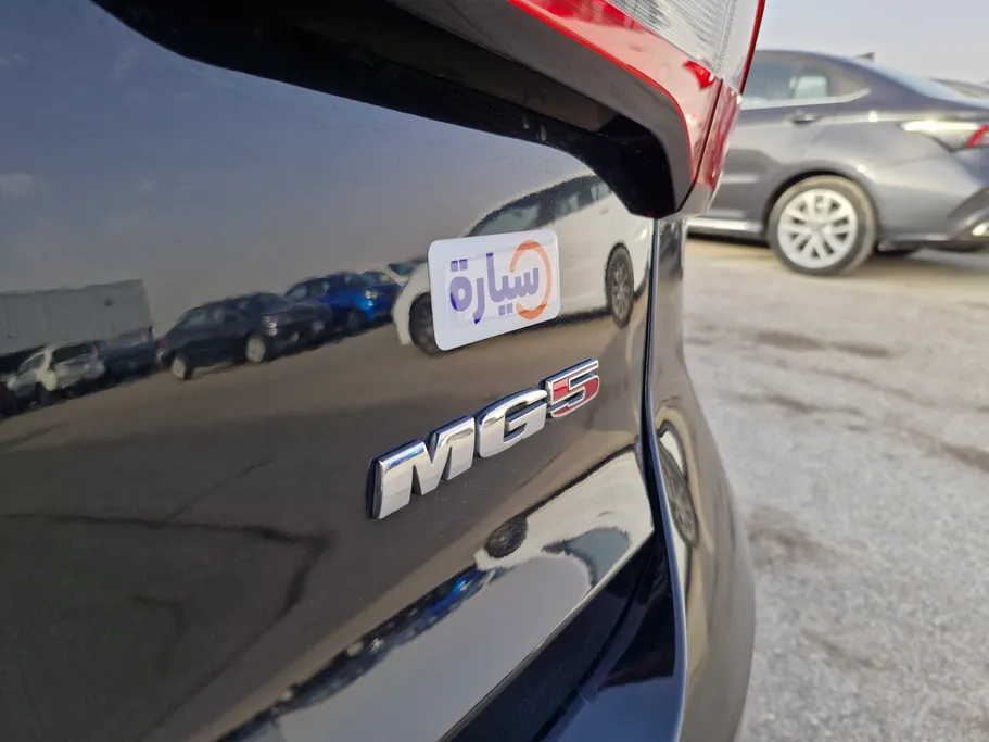 2022 MG 5 LUX 