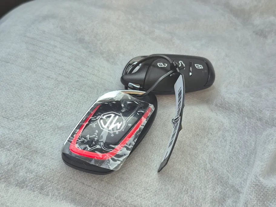 ام جي 5 ستاندر الشكل الجديد 2025 