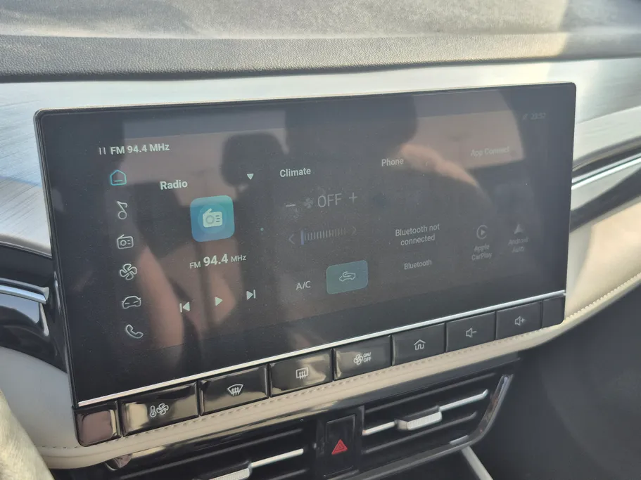 ام جي 5 ستاندر الشكل الجديد 2025 